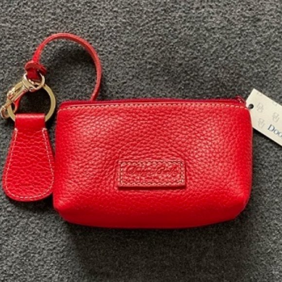 Dooney & Bourke Handbags - Dooney & Bourke Wallet